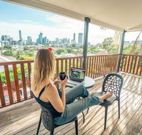 Somewhere To Stay Backpackers - Gold Coast 4U