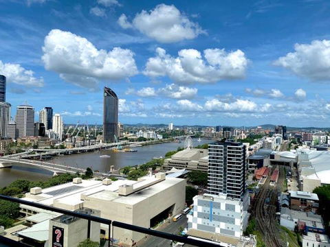 South Bank Riverside Sub Apartment - Gold Coast 4U 1