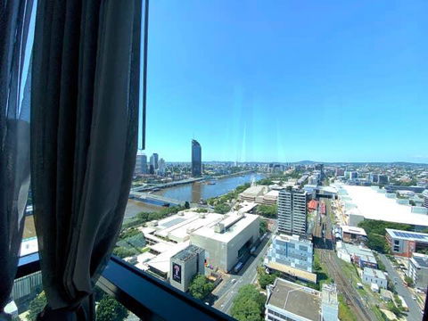 South Bank Riverside Sub Apartment - Gold Coast 4U 3