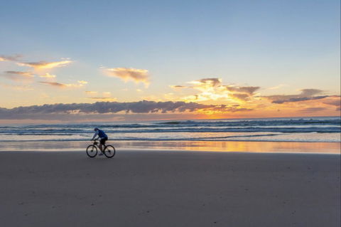 South Golden Beach - Gold Coast 4U 1