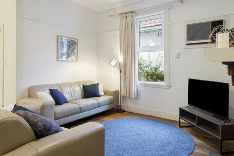Spacious & Relaxed 4 Bed House - Pets Welcome - Accommodation Gold Coast 2