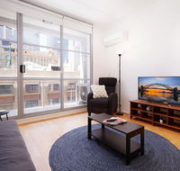 Spacious and Bright Studio in the Middle of Town - Accommodation Gold Coast