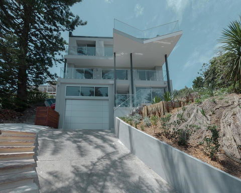 Spectacular Bilgola Beachhouse - Gold Coast 4U 2