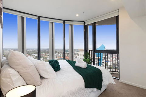 SPIRE - Fast Internet Monthly Stays W Carpark - Gold Coast 4U 2