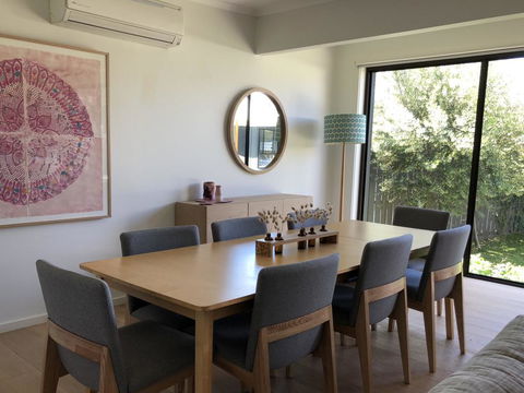 Spray Point Beach House: Entertaining Deck - Accommodation Gold Coast 1