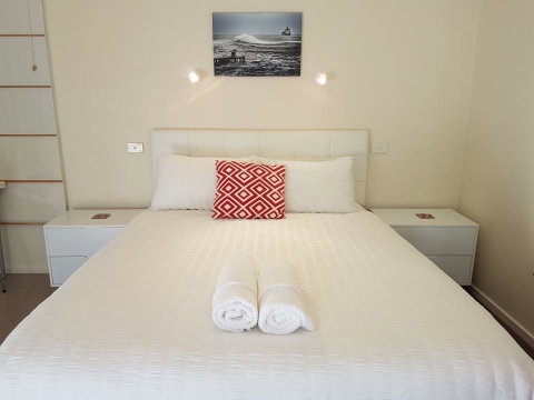 Springtide Studio Apartments - Accommodation Gold Coast 0