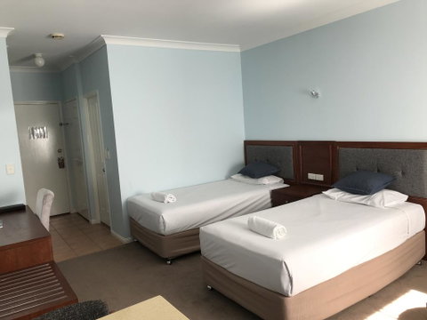 Springwood Motor Inn - Accommodation Gold Coast 1