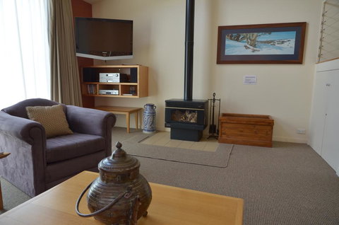 Squatters Run Apartments - 1 Gold Coast 3