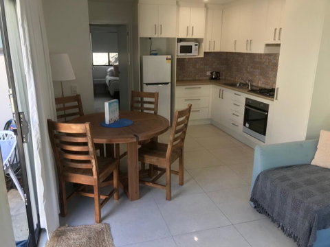 St Clair's Apartments, Cotton Tree - Accommodation Gold Coast 2