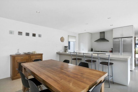 St Georges Sands Oasis 10 - Accommodation Gold Coast 2