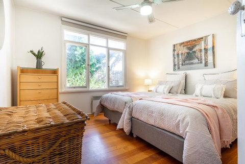 St Ives Cottage - Accommodation Gold Coast 1