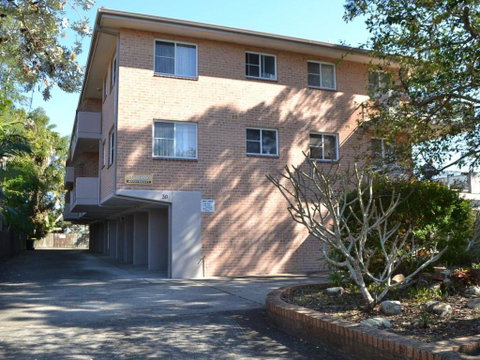 St James 6, Stylish Airconditioned Retreat - Accommodation Gold Coast 3