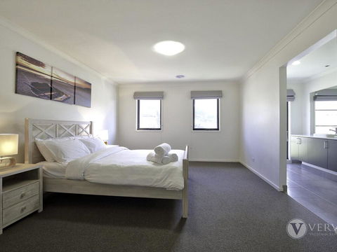 St Tropez - Accommodation Gold Coast 3