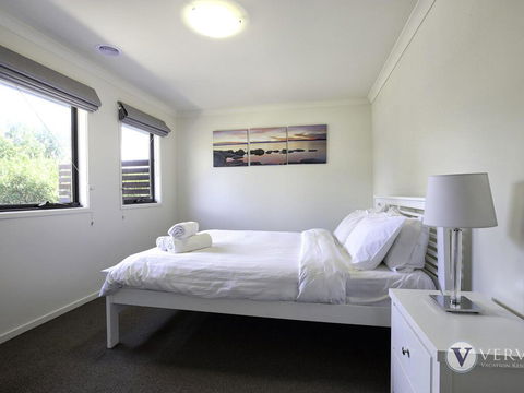 St Tropez - Accommodation Gold Coast 2