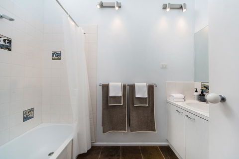 St. Andrews Beach Coastal Escape - Accommodation Gold Coast 0