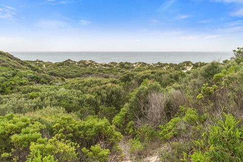 St. Andrews Beach Coastal Escape - Accommodation Gold Coast 3