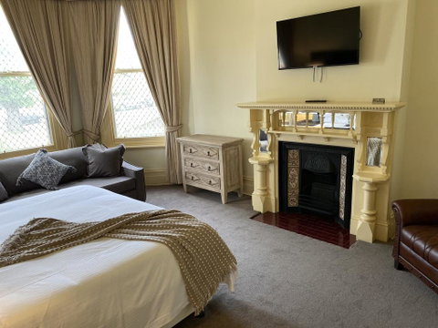 St. Elizabeth's Home - Accommodation Gold Coast 2