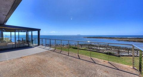 Stanley View Beach House - Accommodation Gold Coast 0