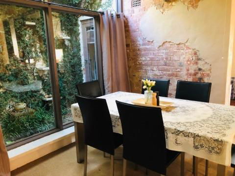 Stanton House, Central,Pets Welcome,Free WiFi&Breakfast! - Gold Coast 4U 0