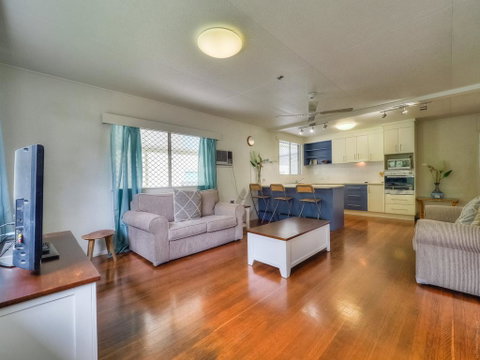 Starfish Shack By The Sea - Accommodation Gold Coast 2