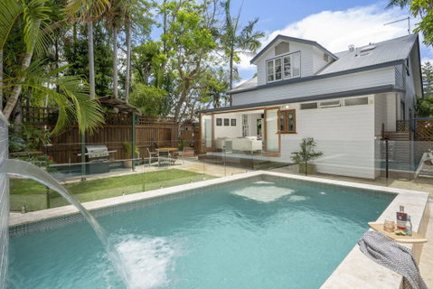 Starr Cottage Byron Bay - Walk To Town In 5 Minutes! - Accommodation Gold Coast 0