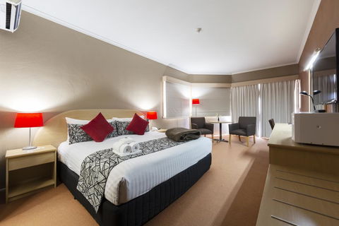 Statesman Hotel - Accommodation Gold Coast 2