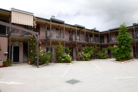 Station Hotel Motel Kurri - Accommodation Gold Coast 0