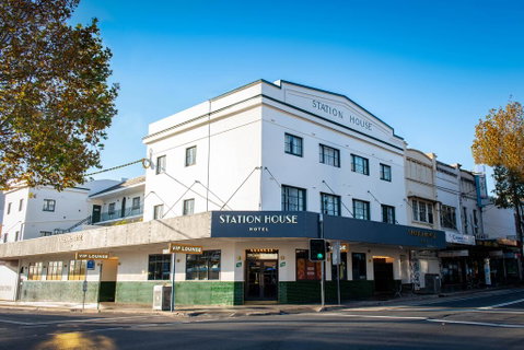 Station House Hotel - Accommodation Gold Coast 1
