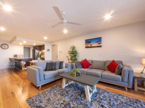 Stawealth Westside Apartments - Gold Coast 4U 2