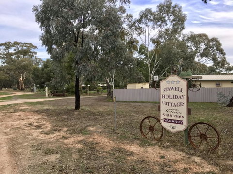 Stawell Holiday Cottages - Accommodation Gold Coast 2