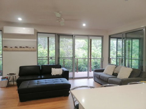 Stay @ LP Montville - Accommodation Gold Coast 1