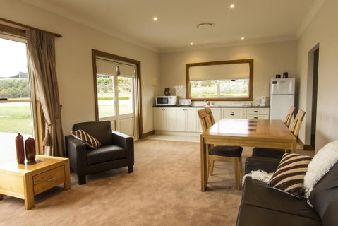 Stay Bathurst - Accommodation Gold Coast 1