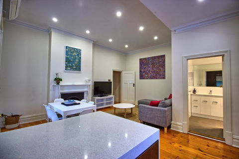 Stay On Sussex - Accommodation Gold Coast 2