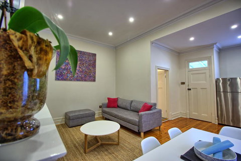 Stay On Sussex - Accommodation Gold Coast 1