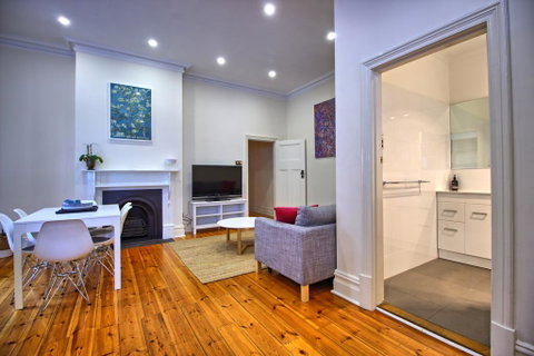 Stay On Sussex - Accommodation Gold Coast 3