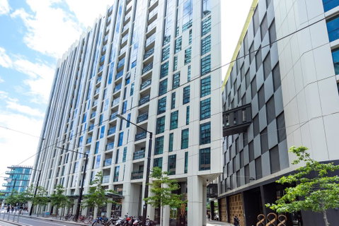 STAY&CO Docklands - Accommodation Gold Coast 3