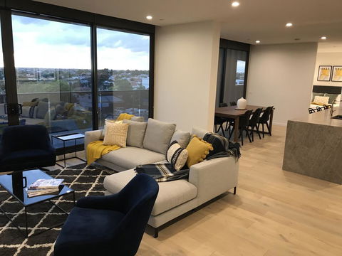 StayCentral Essendon Escape Sub-penthouse - Accommodation Gold Coast 3