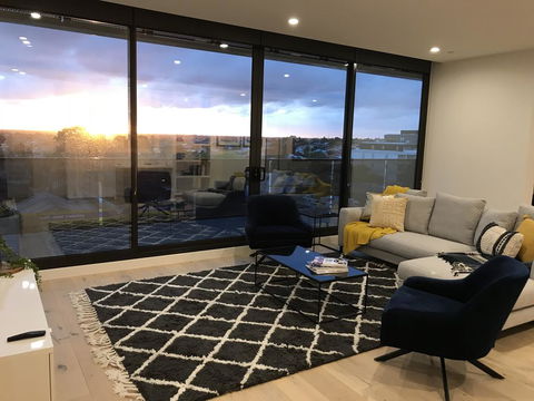 StayCentral Essendon Escape Sub-penthouse - Accommodation Gold Coast 2
