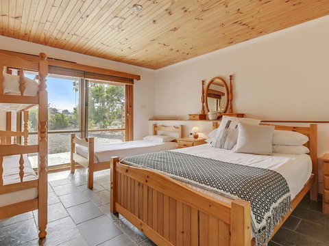 Steeles Island Retreat - Accommodation Gold Coast 2