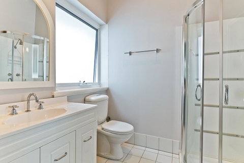 Stirling Apartments - Studio 2 - Accommodation Gold Coast 3