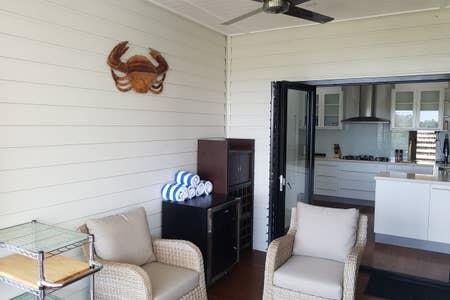Stonehaven With Private Pool - Accommodation Gold Coast 1