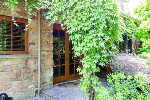 Stonehenge Retreat - Accommodation Gold Coast 0