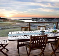 Stones Throw - 26 River View Drive - Gold Coast 4U