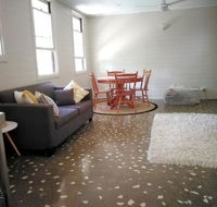 Stranded Nowhere to Stay Sanitised Apartment Sleeps 4 Netflix Wifi Pool - Gold Coast 4U