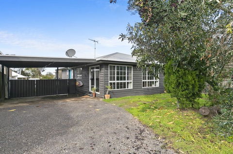 Strathmore Beach House 67 - Accommodation Gold Coast 1