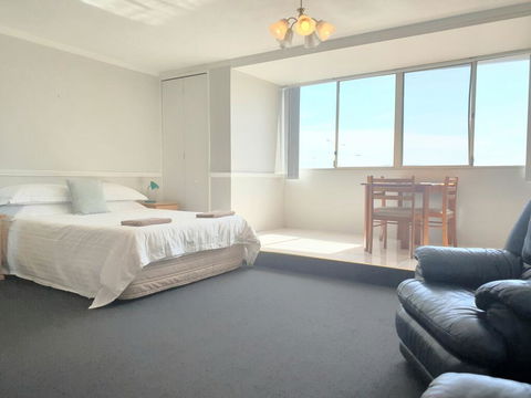Studio 101 - Accommodation Gold Coast 0