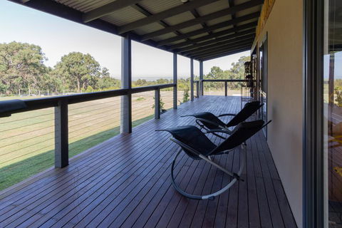 Studio 165 Hidden Gem On 50 Acres With Bay Views - Gold Coast 4U 0