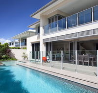 Stunning Beachside Home minutes from Coolum Beach - Gold Coast 4U