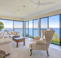 STUNNING CLIFF TOP HOME // POOL  GAMES - Accommodation Gold Coast
