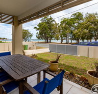 Stunning Waterfront Home with pool - Sylvan Beach Esp Bellara - 1 Gold Coast
